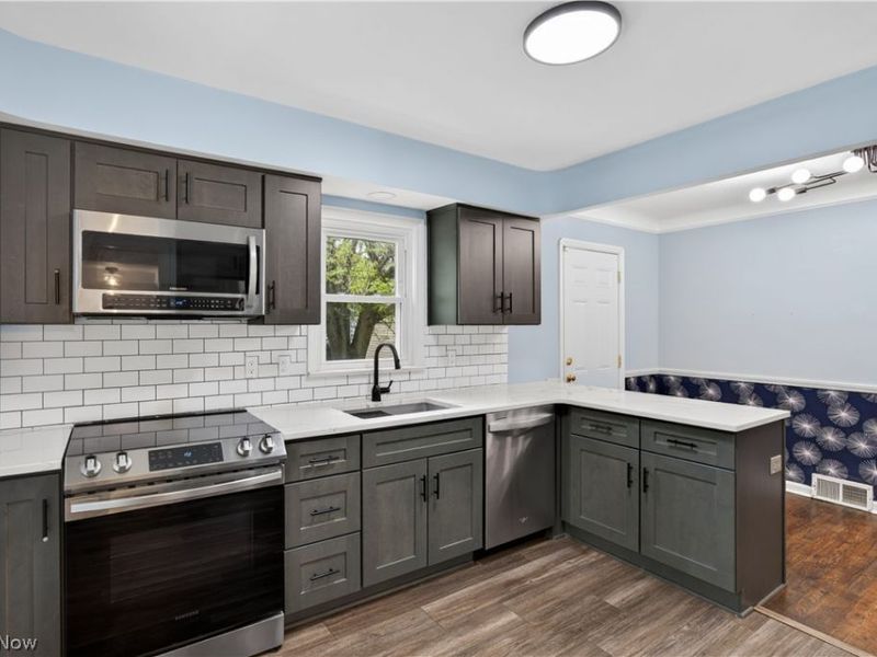 4186 Lambert Road, South Euclid, OH 44121 Photo 7