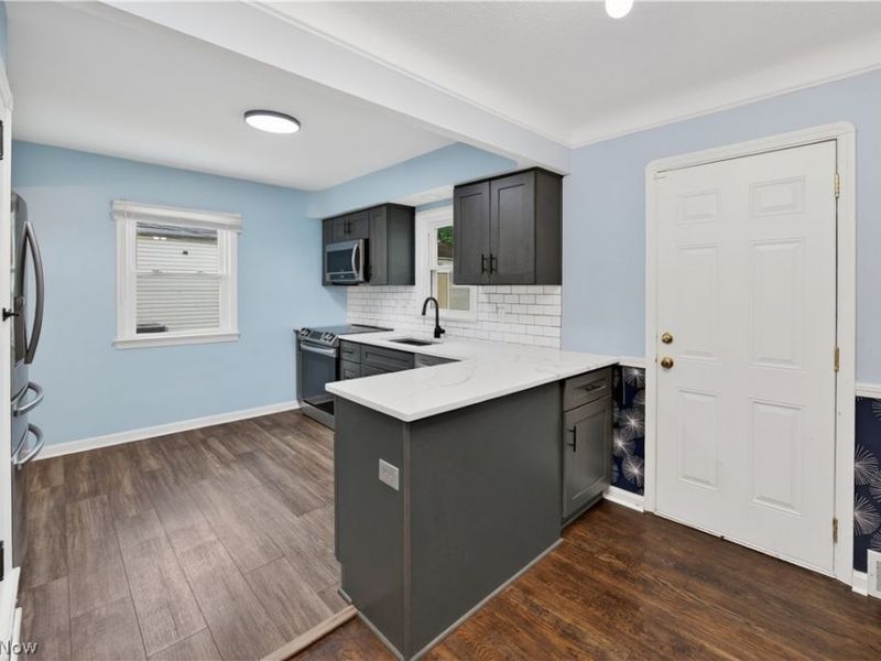 4186 Lambert Road, South Euclid, OH 44121 Photo 9