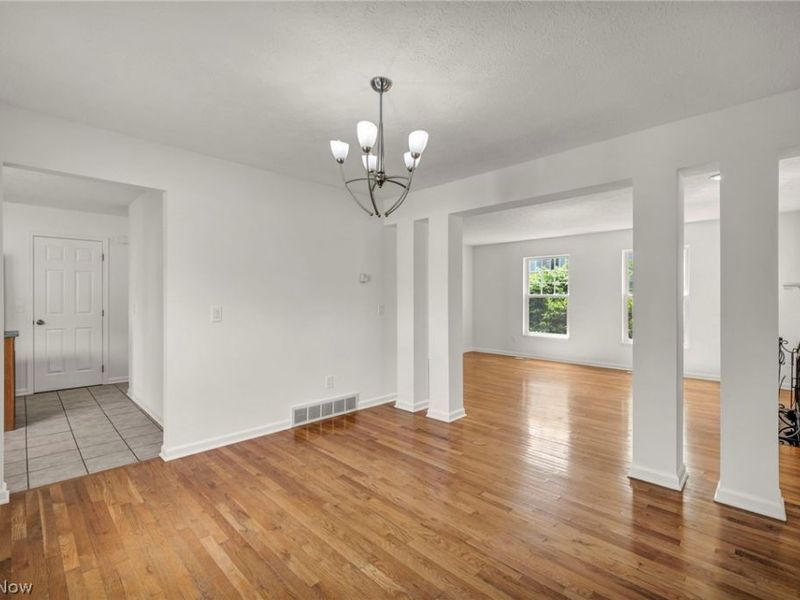 9747 Gates Avenue, Cleveland, OH 44105 Photo 12