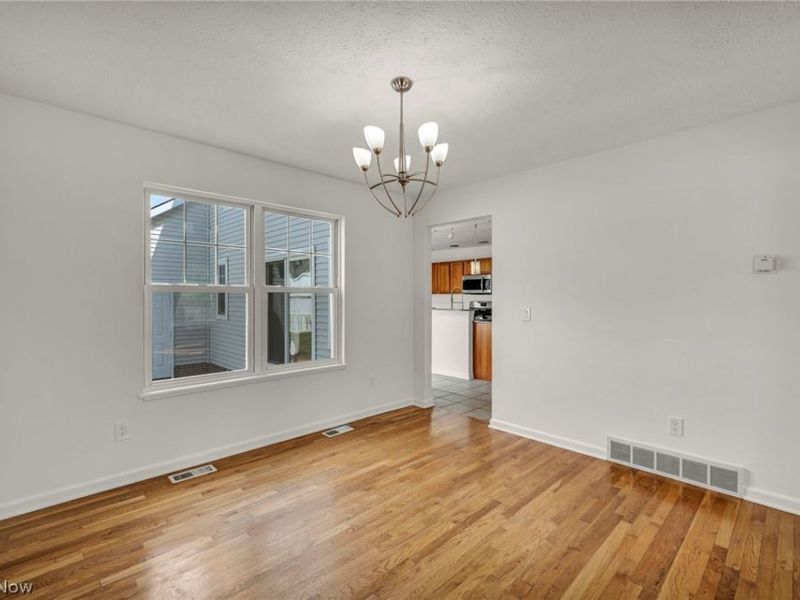 9747 Gates Avenue, Cleveland, OH 44105 Photo 13