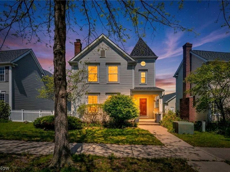 9747 Gates Avenue, Cleveland, OH 44105 Photo 2