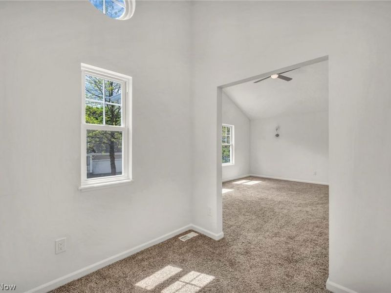 9747 Gates Avenue, Cleveland, OH 44105 Photo 20