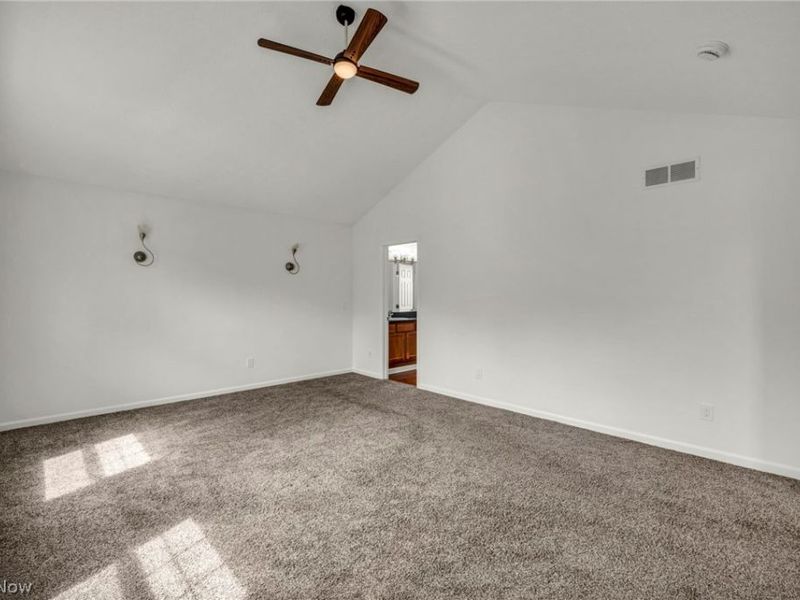 9747 Gates Avenue, Cleveland, OH 44105 Photo 22