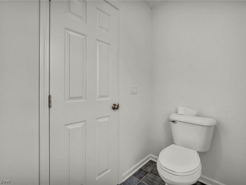 9747 Gates Avenue, Cleveland, OH 44105 Photo 27