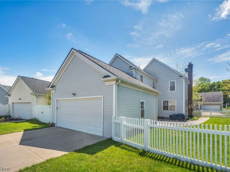 9747 Gates Avenue, Cleveland, OH 44105 Photo 42