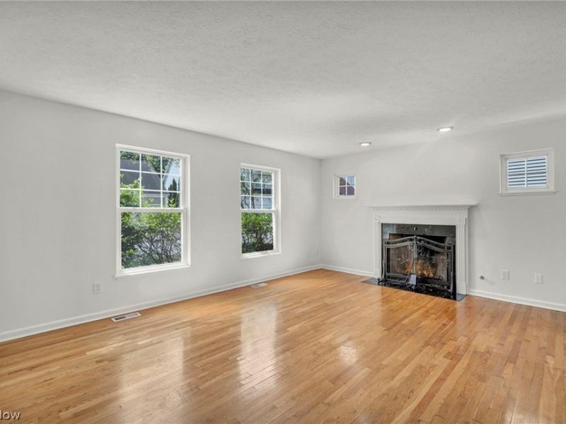 9747 Gates Avenue, Cleveland, OH 44105 Photo 7