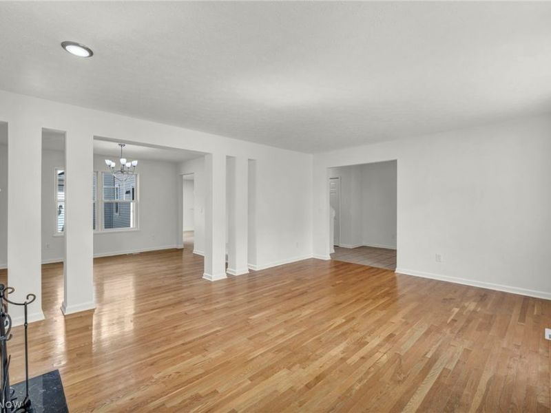 9747 Gates Avenue, Cleveland, OH 44105 Photo 9