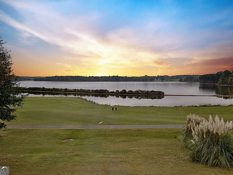 Property Image 100