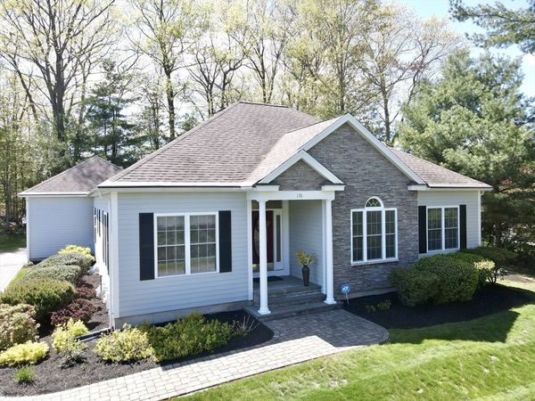 176 Mary Catherine Dr, Lancaster, MA 01523