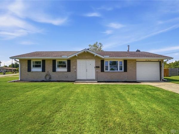 1000 Langdale Avenue, New Carlisle, OH 45344