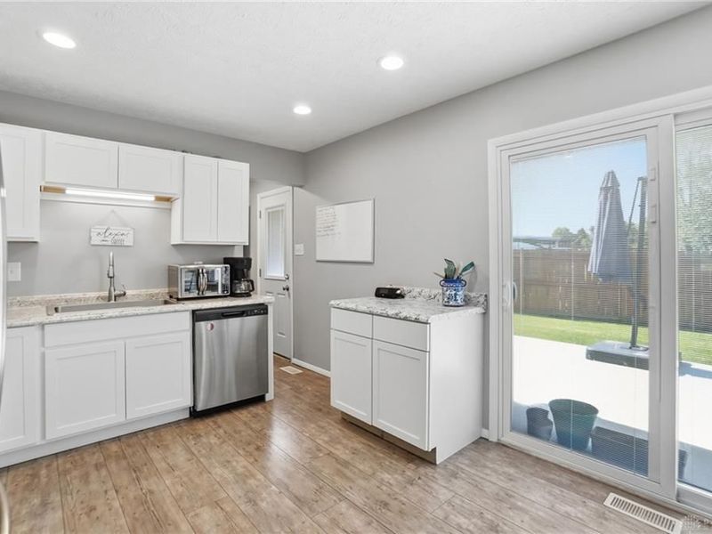 1000 Langdale Avenue, New Carlisle, OH 45344 Photo 9