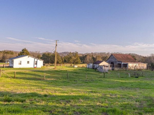 762 Old Tellico Highway N, Madisonville, TN 37354