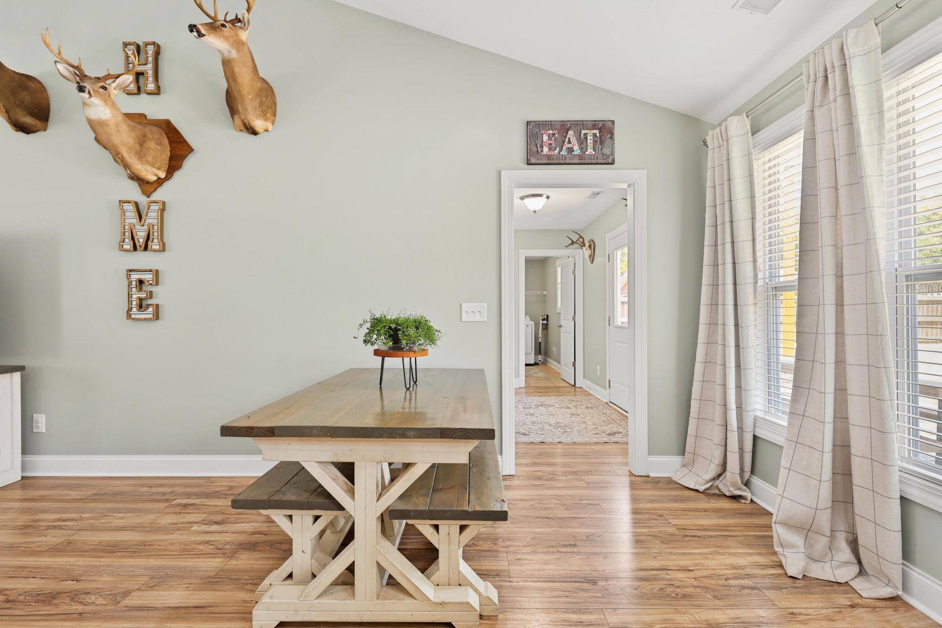 1207 Dennis Boulevard Photo 13