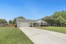 1207 Dennis Boulevard photo 4