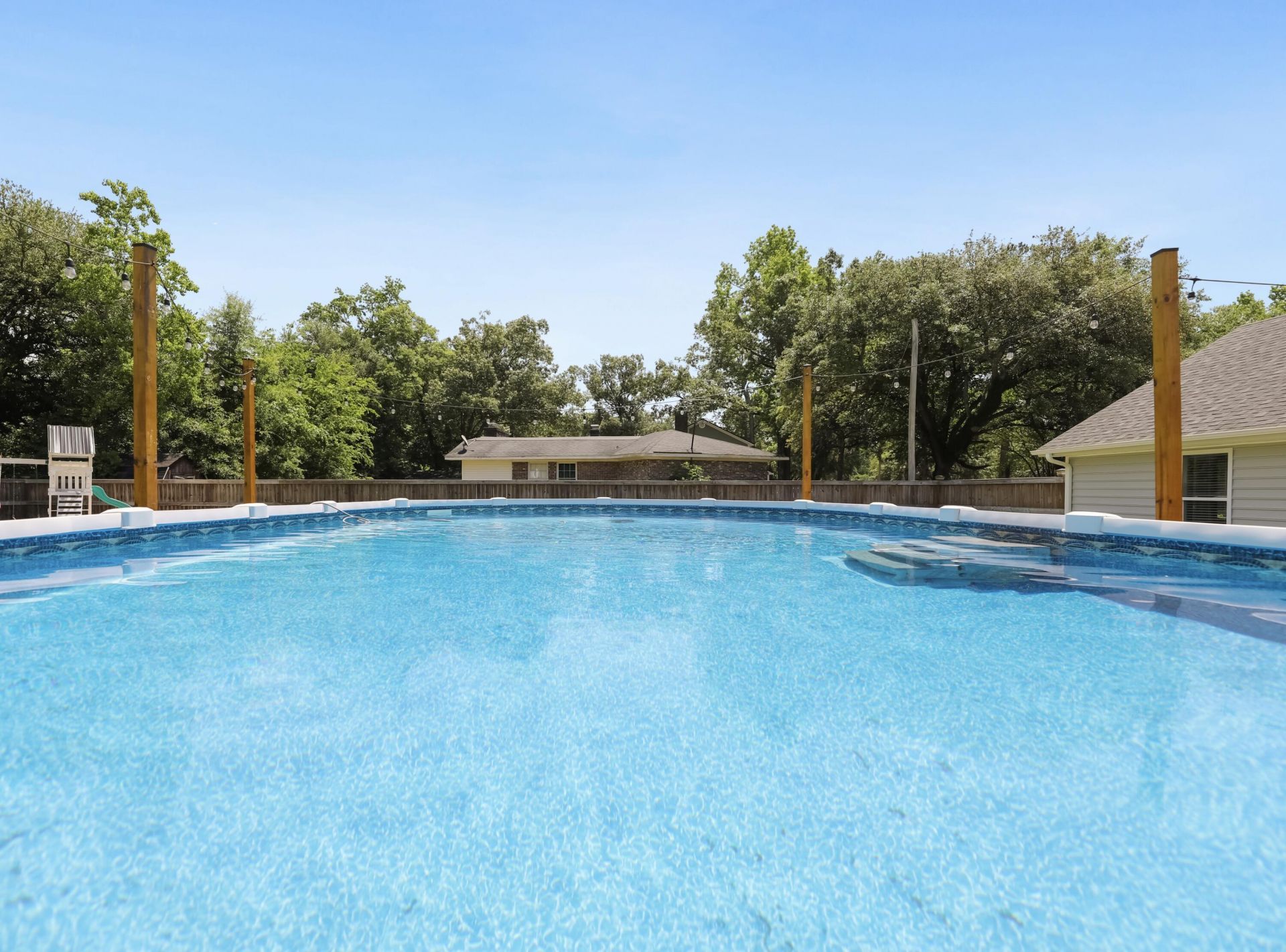 1207 Dennis Boulevard Photo 36