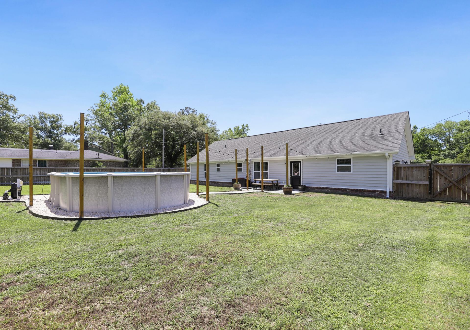 1207 Dennis Boulevard Photo 39