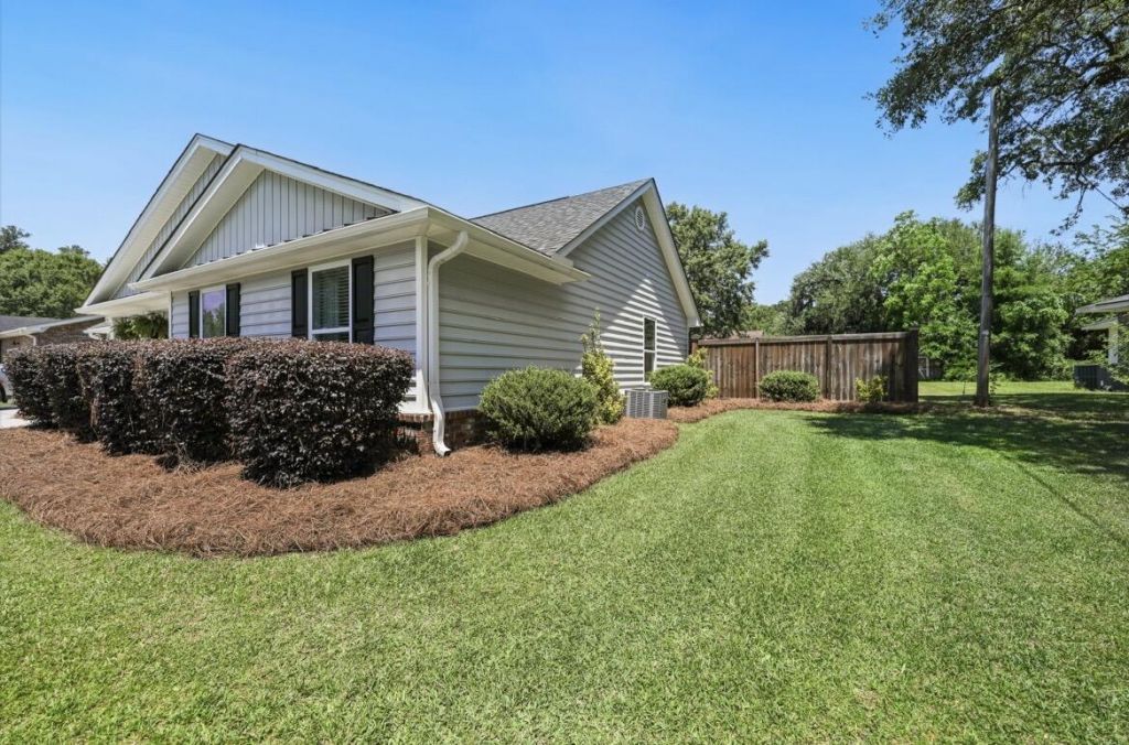 1207 Dennis Boulevard Photo 46