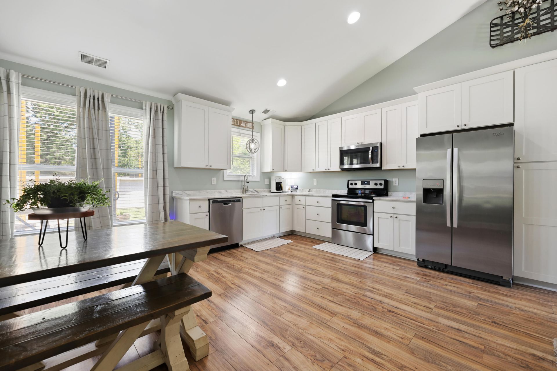1207 Dennis Boulevard Photo 8