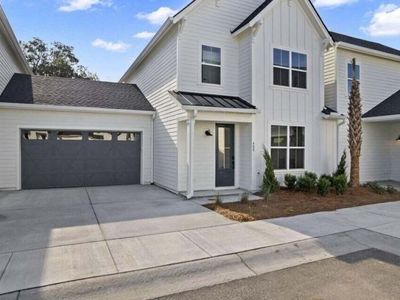 305 Livewell Court, Johns Island, SC 29455