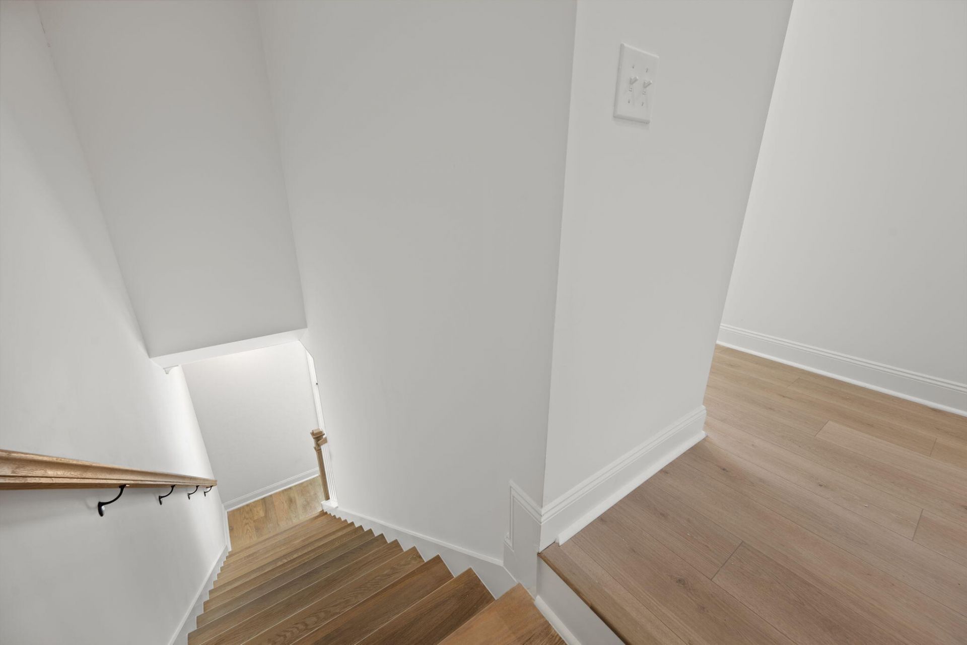 309 Livewell Court Photo 27