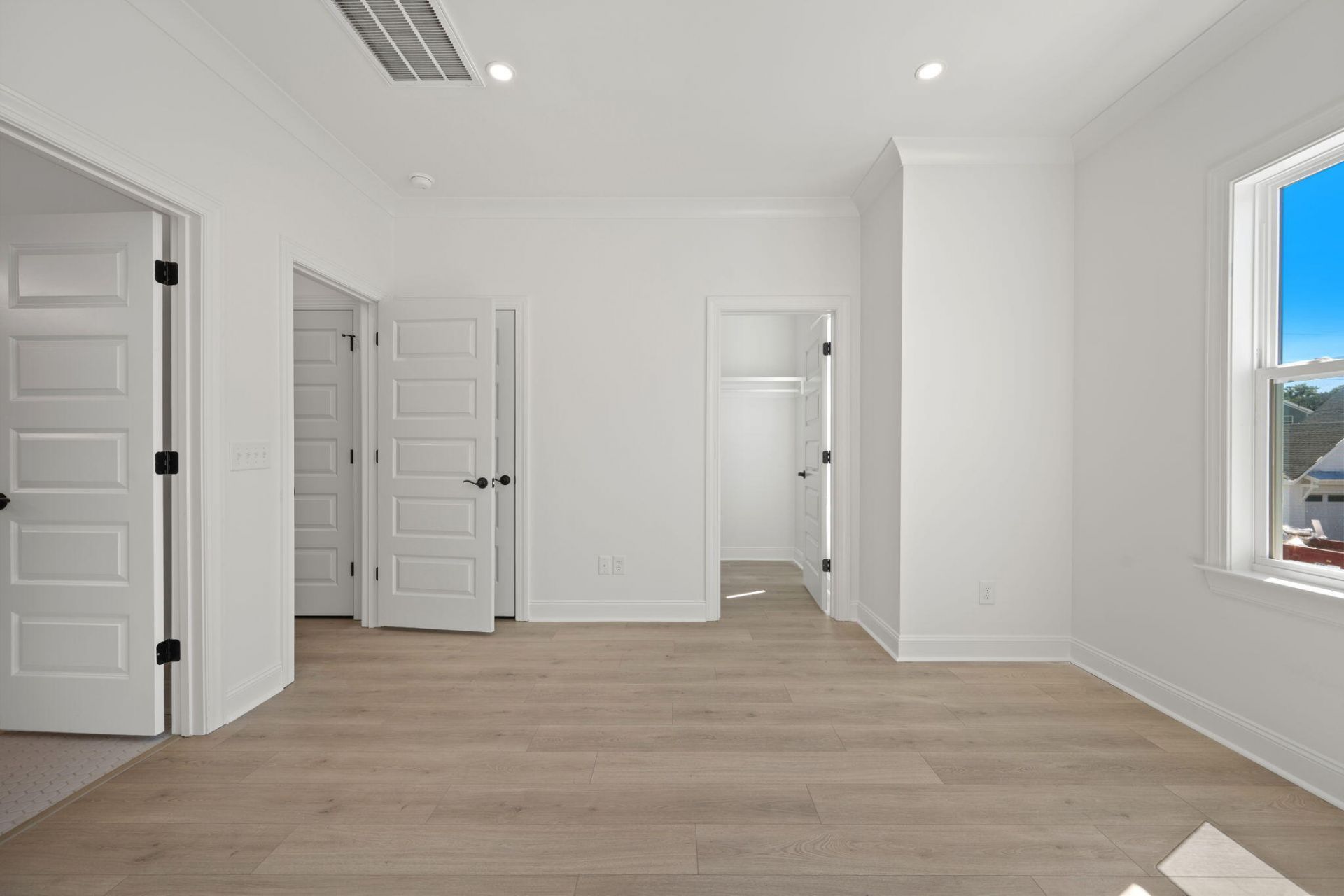 309 Livewell Court Photo 36