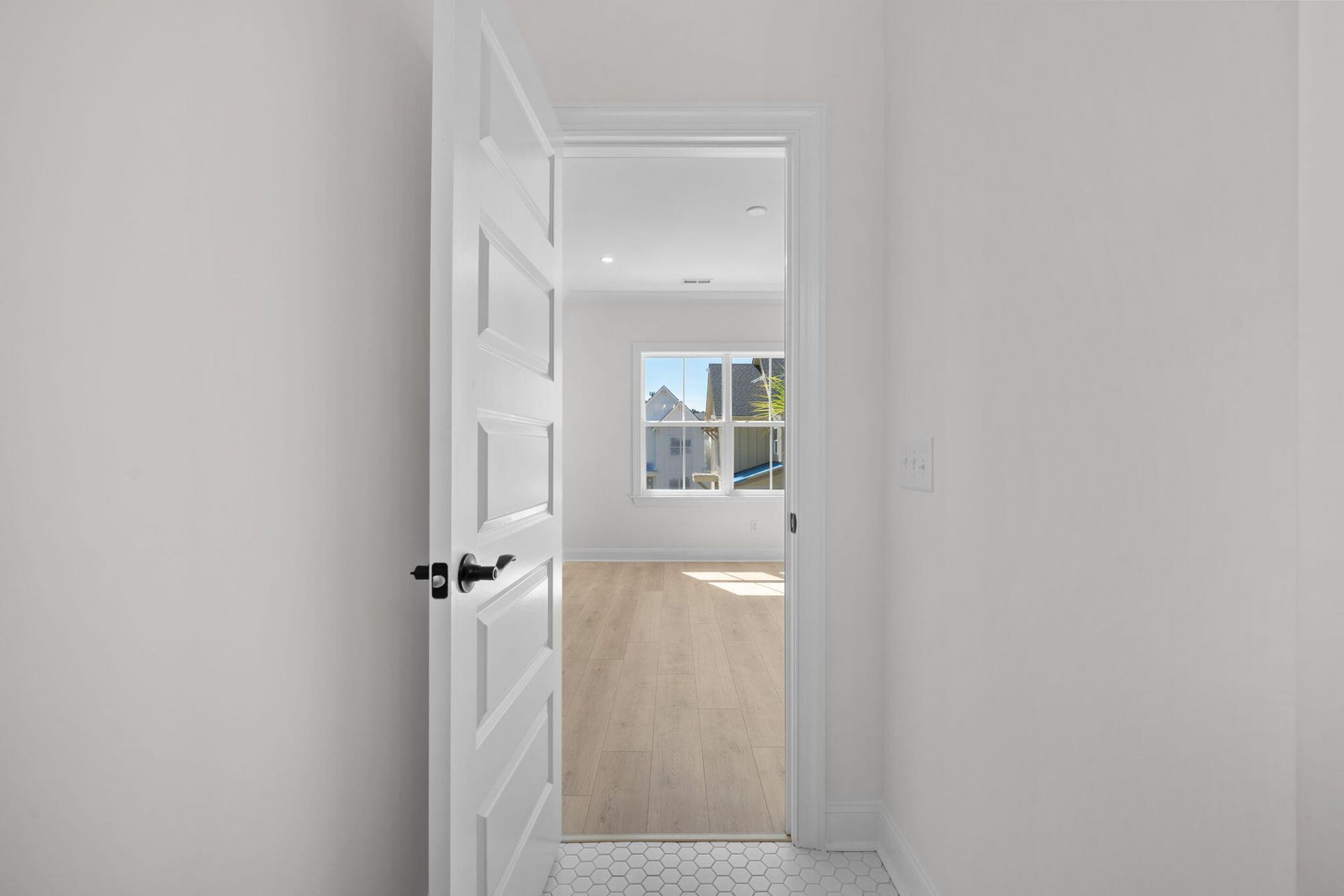 309 Livewell Court Photo 42