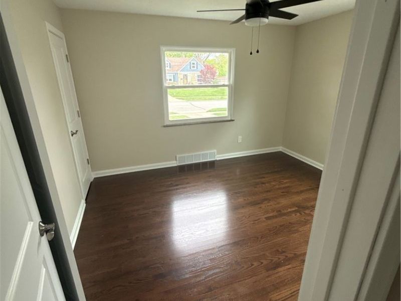 21779 Eaton Road, Fairview Park, OH 44126 Photo 10
