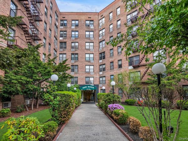 100-25 Queens Boulevard , Unit 6E, Forest Hills, NY 11375