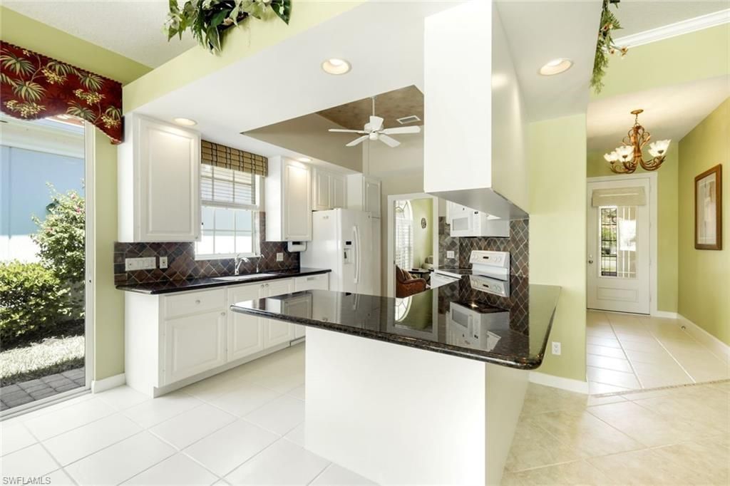4655 Navassa Ln, Naples, FL 34119 Photo