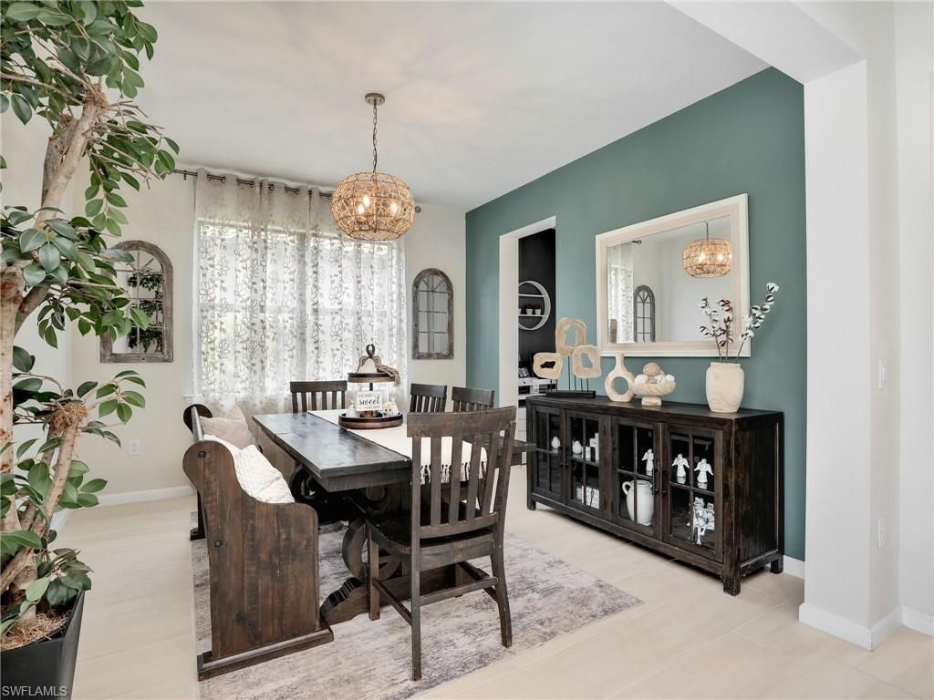 17628 Kinzie Ln, Estero, FL 33928 Photo