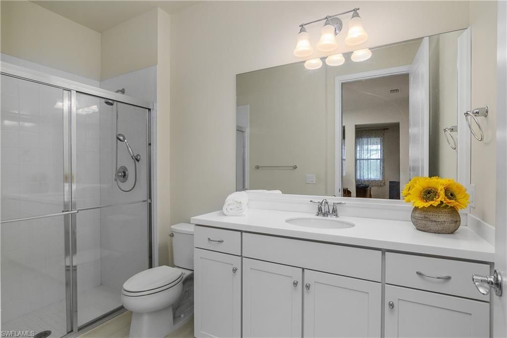 17628 Kinzie Ln, Estero, FL 33928 Photo