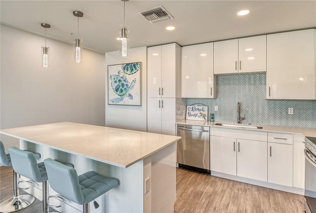 1709 N Tamiami Trail, Unit 221, Sarasota, FL 34234 Photo