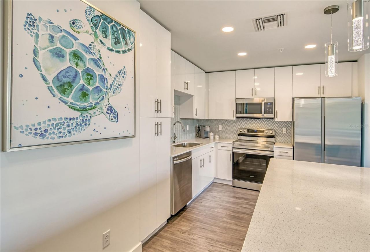 1709 N Tamiami Trail, Unit 221, Sarasota, FL 34234 Photo