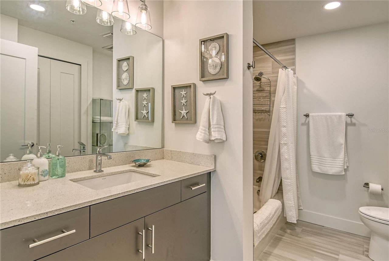 1709 N Tamiami Trail, Unit 221, Sarasota, FL 34234 Photo