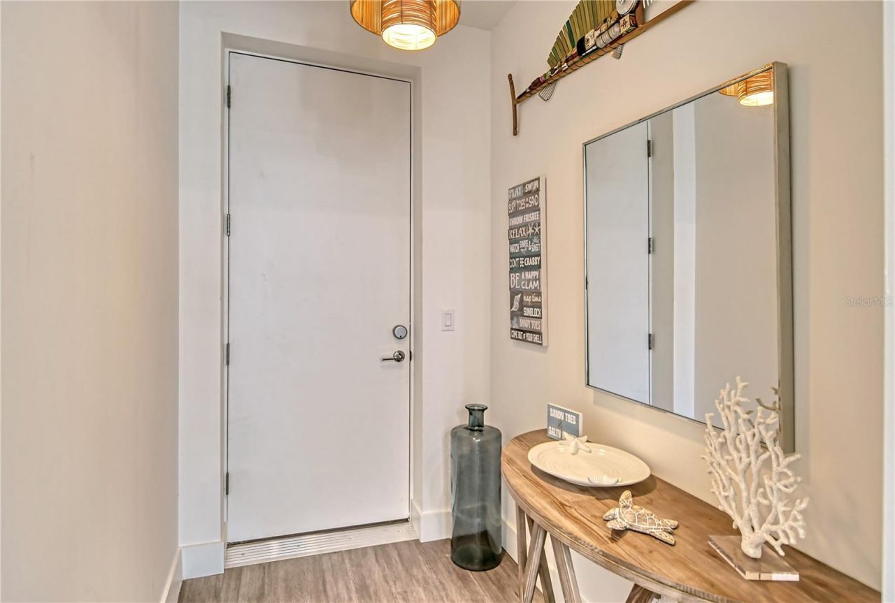 1709 N Tamiami Trail, Unit 221, Sarasota, FL 34234 Photo