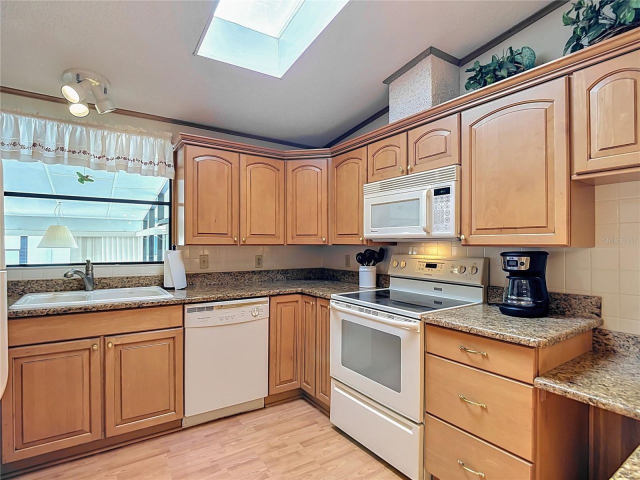 35801 Brisa Drive, Zephyrhills, FL 33541 Photo