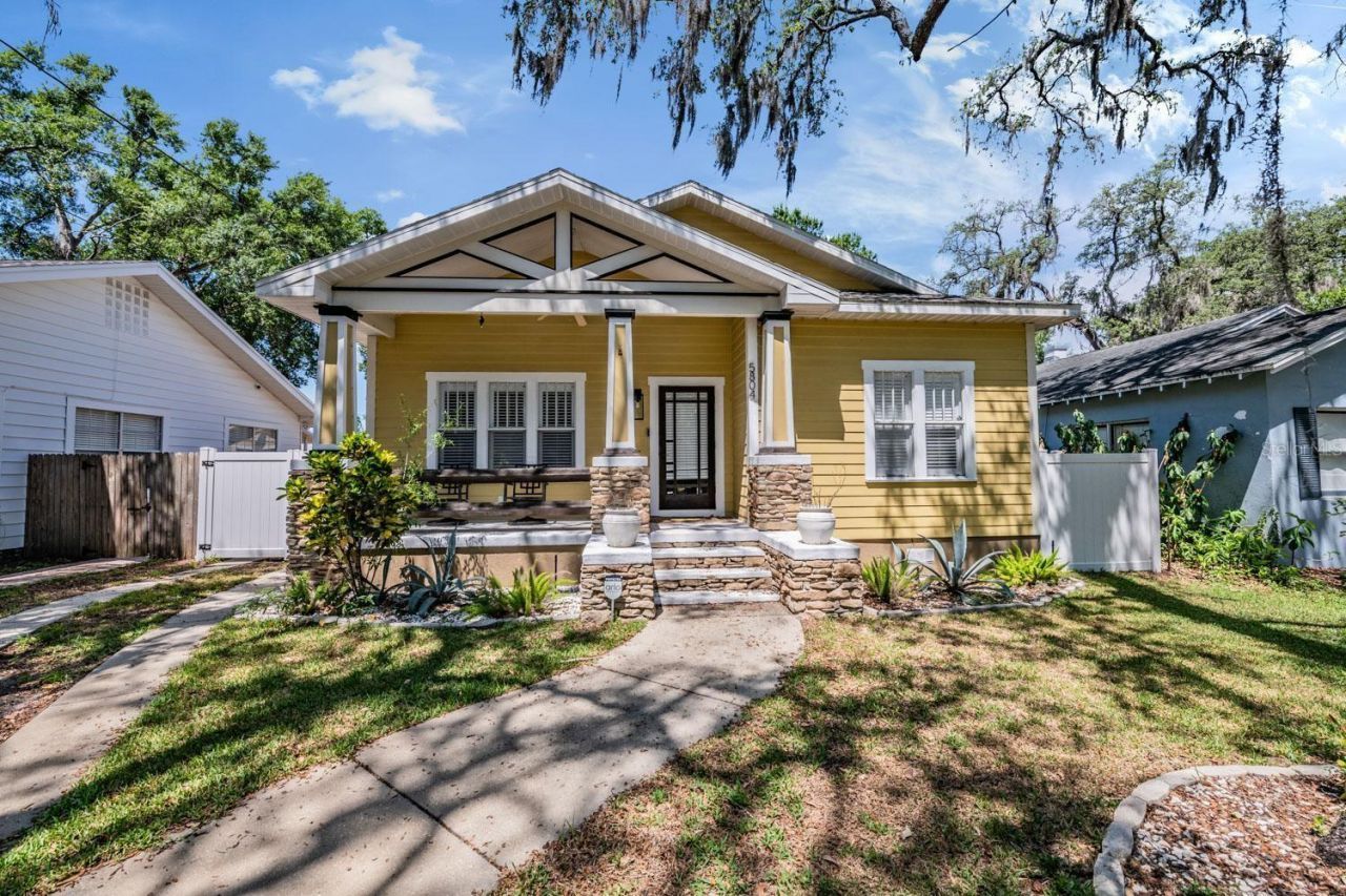 5804 N 9th Street, Tampa, FL 33604 Main Photo