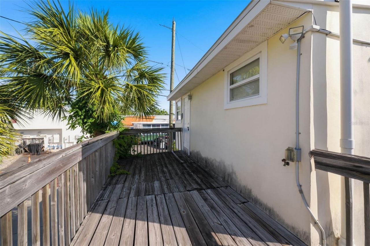 531 Athens Street, Tarpon Springs, FL 34689 Photo