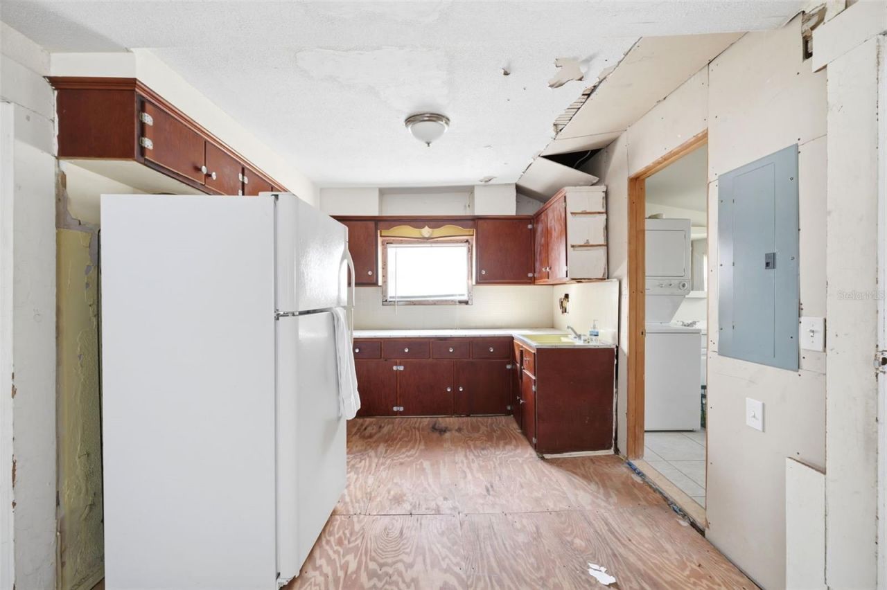 531 Athens Street, Tarpon Springs, FL 34689 Photo