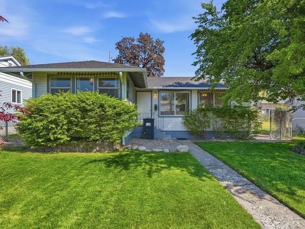 3817 E Cleveland Ave, Spokane, WA 99217