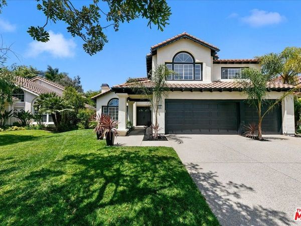 2211 Pebble Beach Trail, Oxnard, CA 93036
