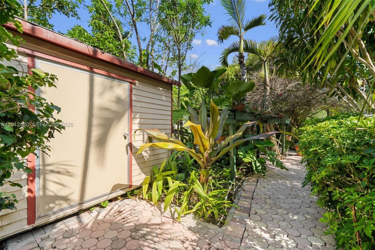 4108 SW 62nd Ave , South Miami, FL 33155 Photo