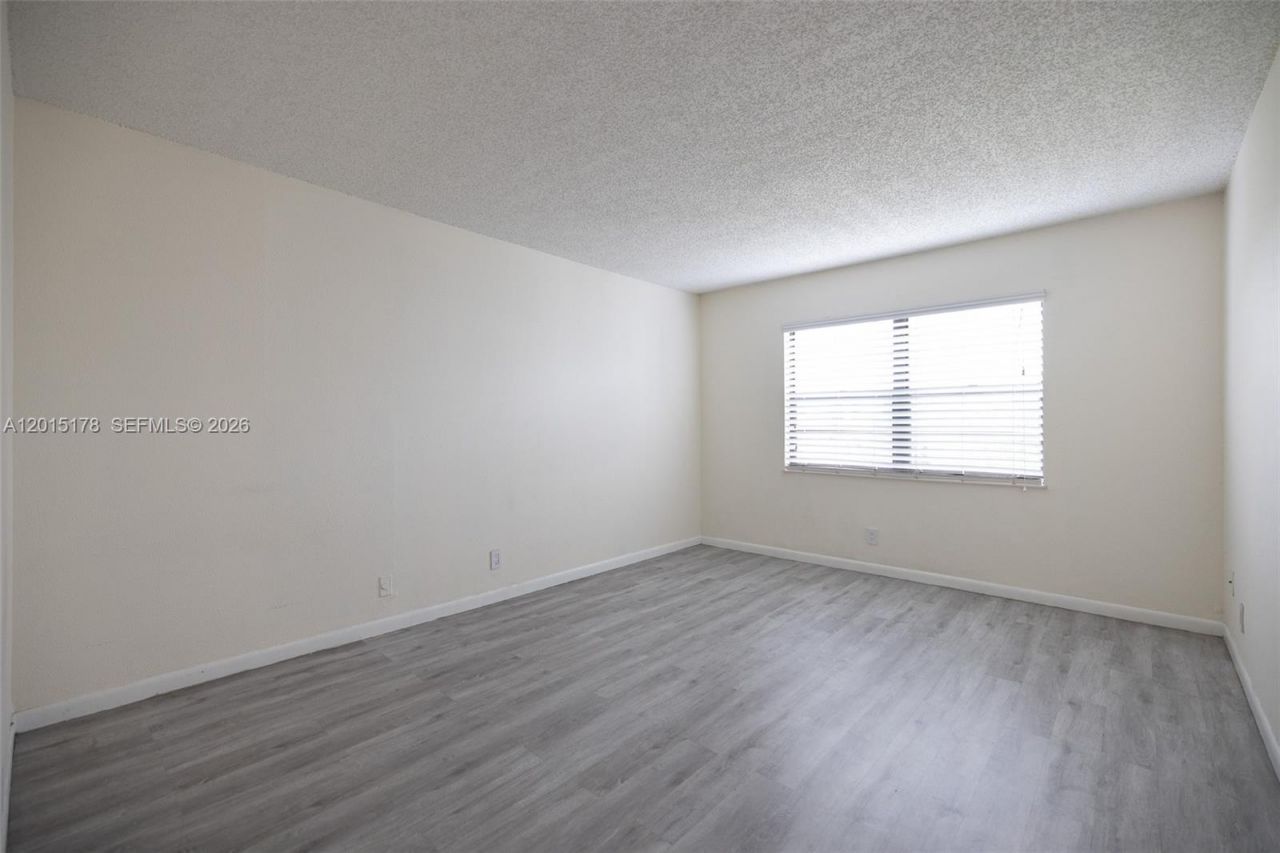 9235 SW 8th St , Unit 403, Boca Raton, FL 33428 Photo