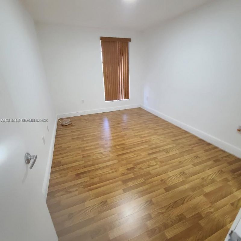 2500 SW 6th St , Unit 303, Miami, FL 33135 Photo