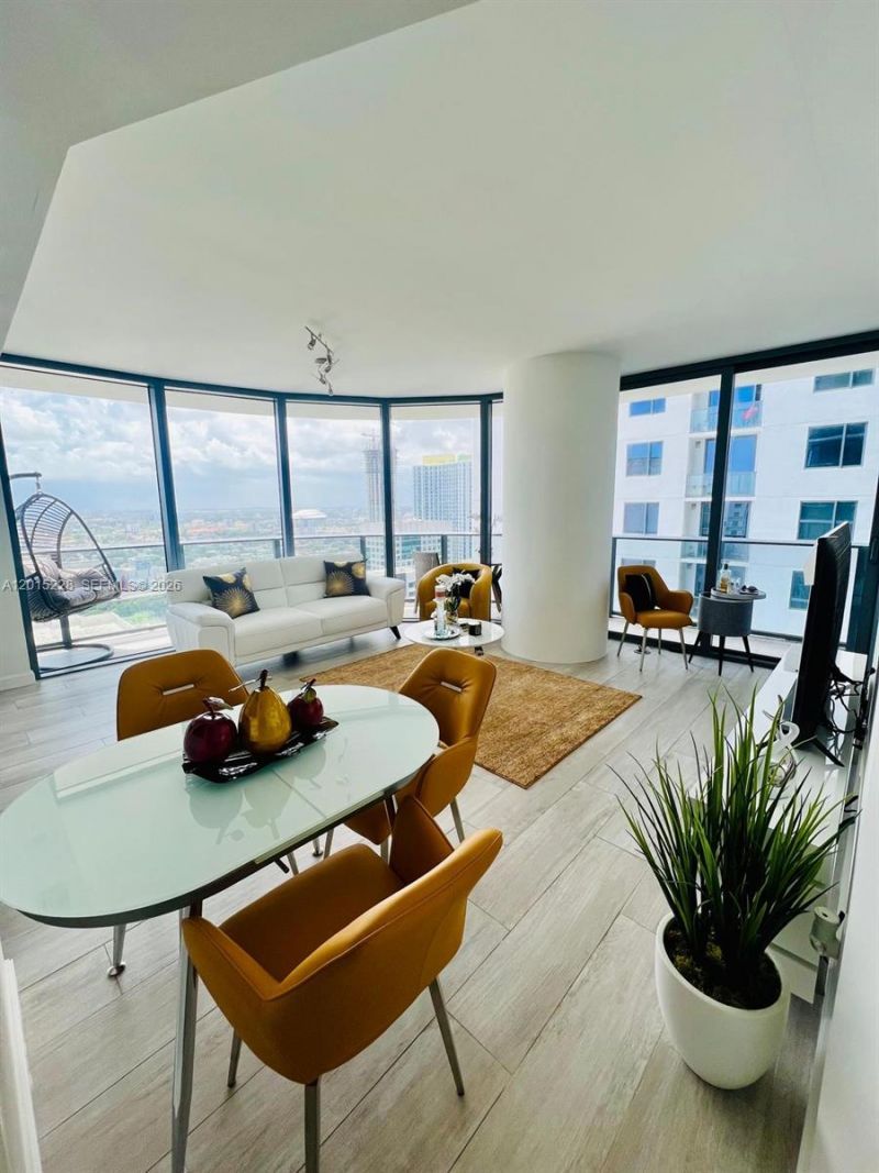 55 SW 9th St , Unit 3308, Miami, FL 33130 Main Photo