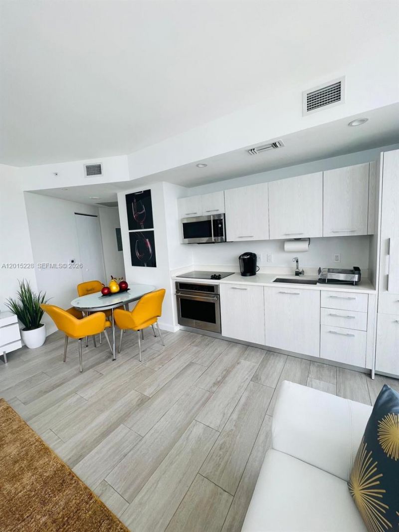 55 SW 9th St , Unit 3308, Miami, FL 33130 Photo