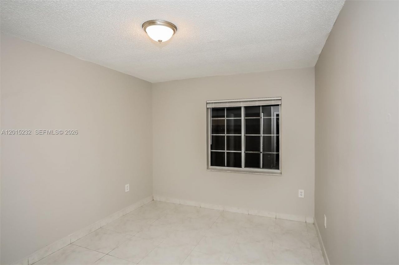 13710 SW 181st Ter, Miami, FL 33177 Photo