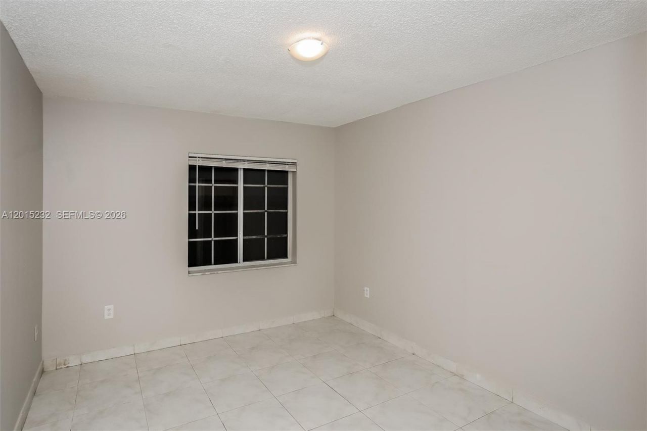 13710 SW 181st Ter, Miami, FL 33177 Photo