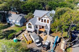11 25th Avenue photo 4