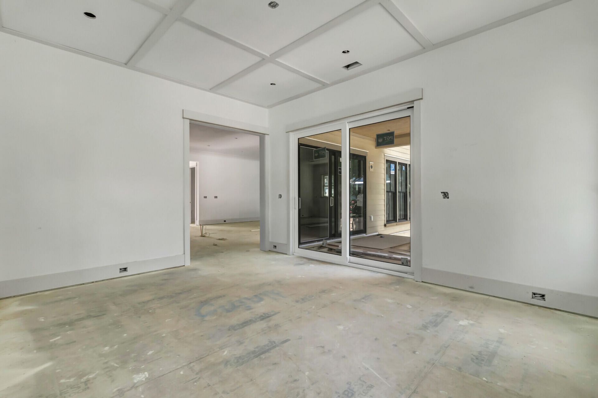 11 25th Avenue Photo 51